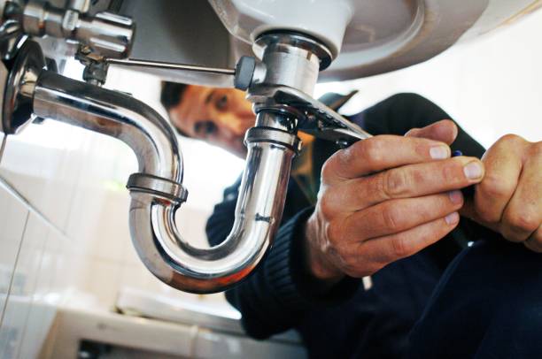 Best Faucet Repair  in Lannon, WI